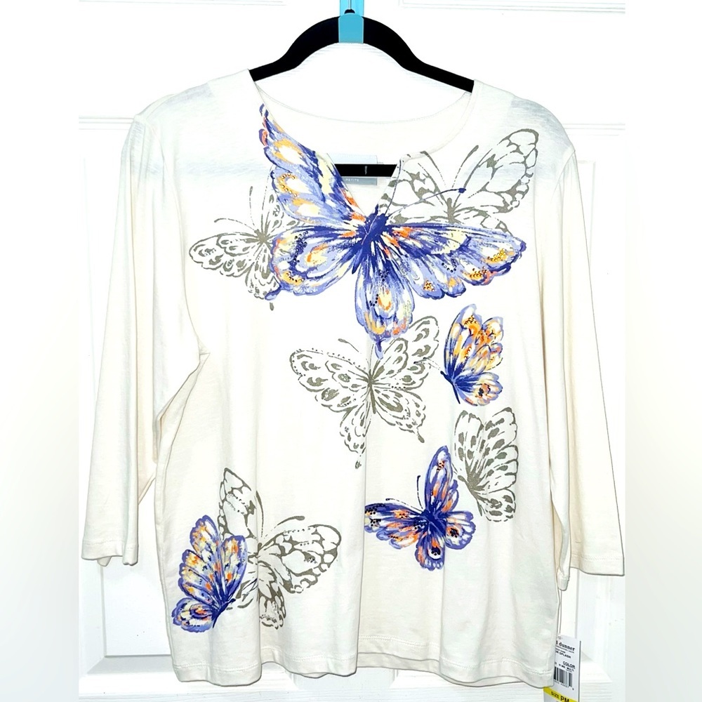 New Alfred Dunner Women's White Butterfly Top Size Medium Petite